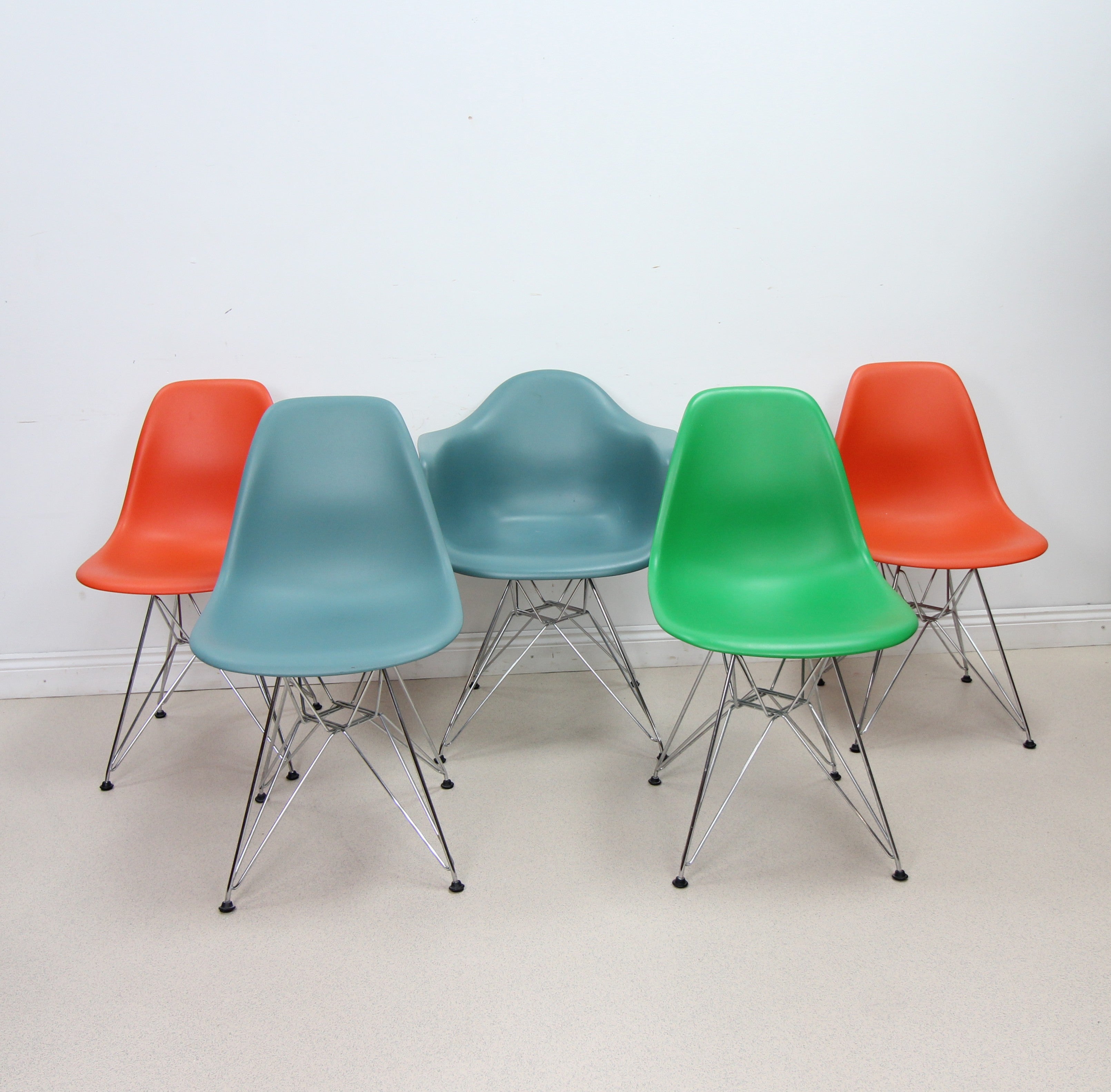 Set Of 5 Eames Eiffel Tower Base Chairs By Vitra