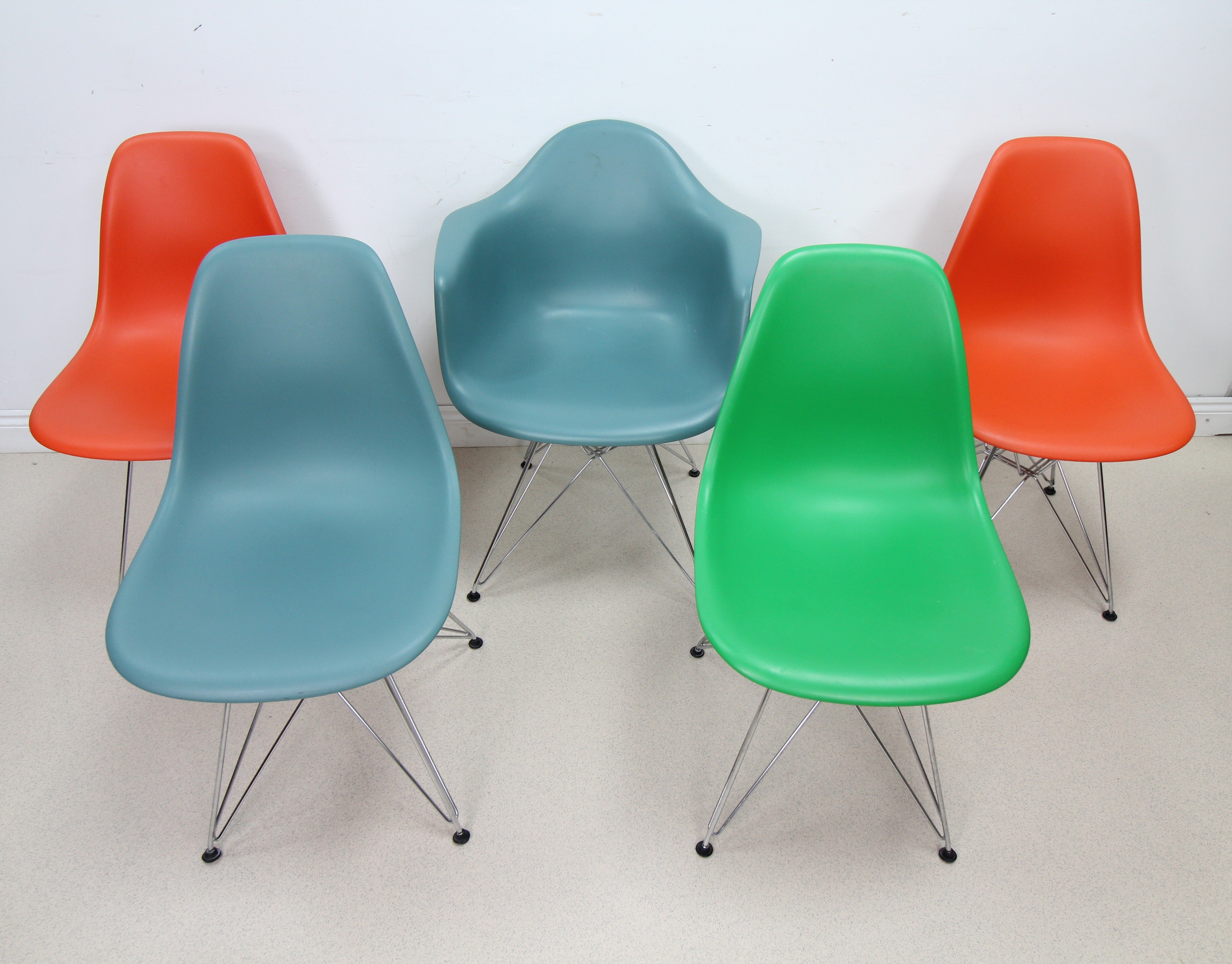 Set Of 5 Eames Eiffel Tower Base Chairs By Vitra