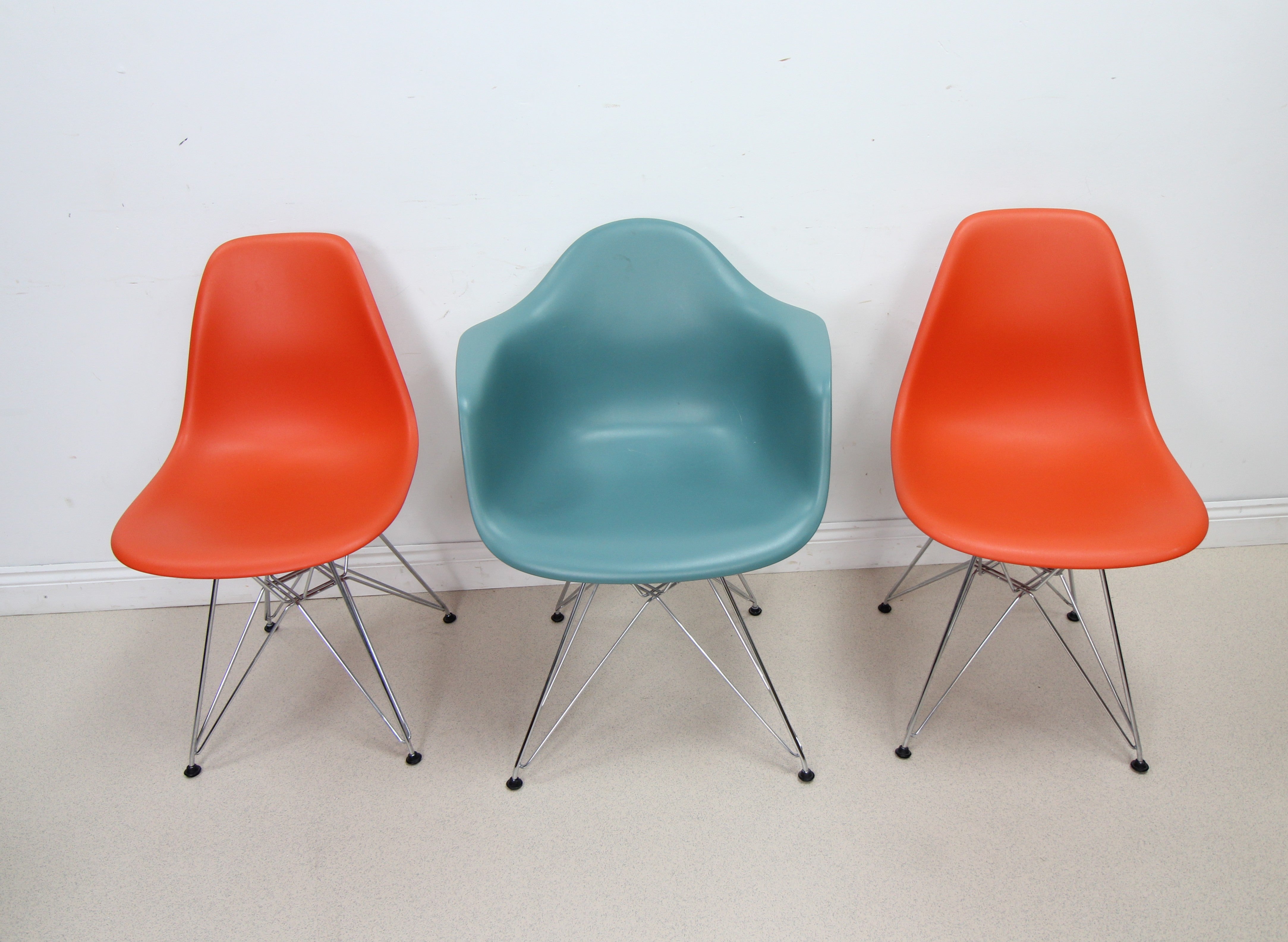 Set Of 5 Eames Eiffel Tower Base Chairs By Vitra