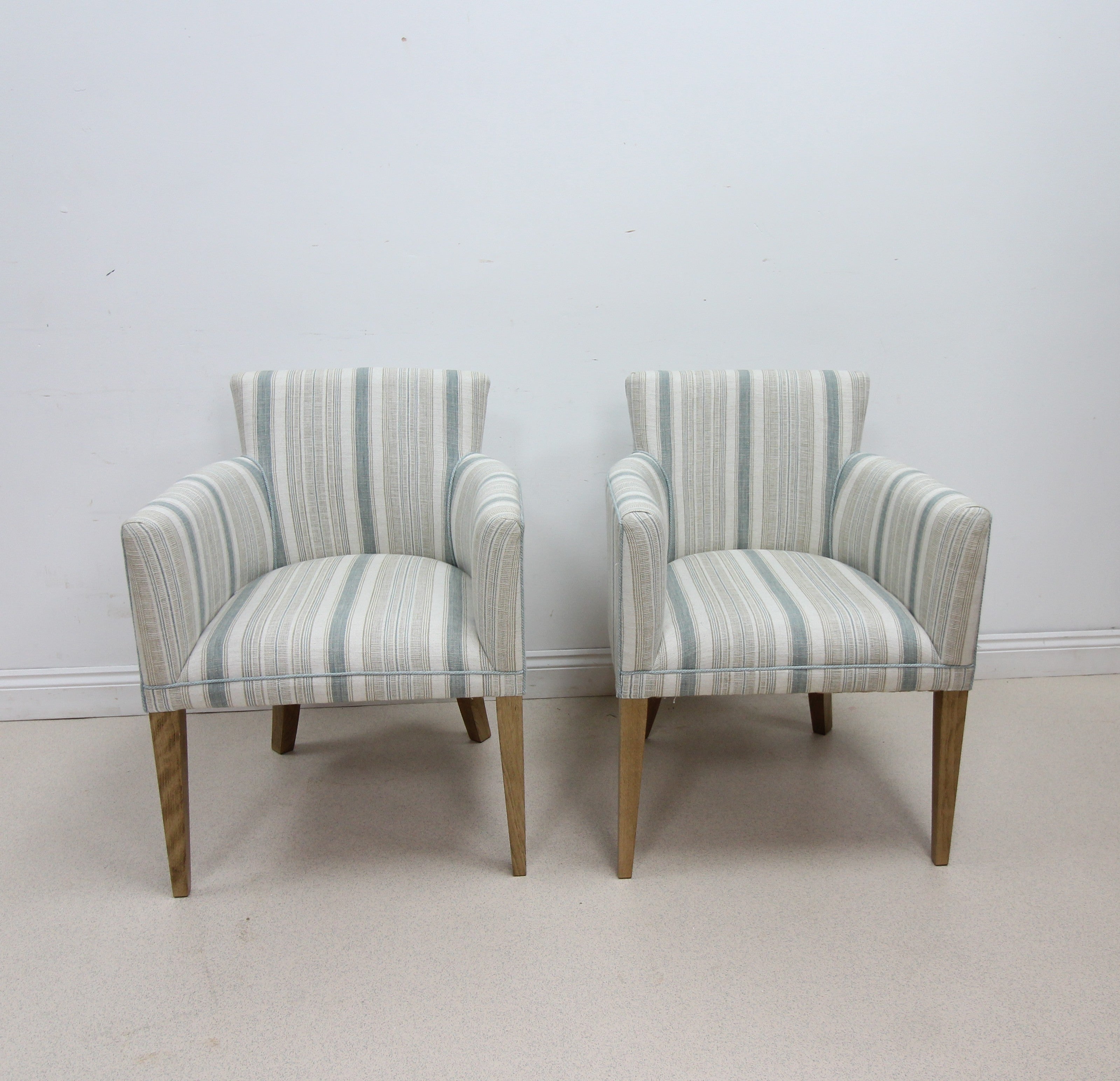 Elegant Pair of Modern Upholstered Tub Chairs Armchairs