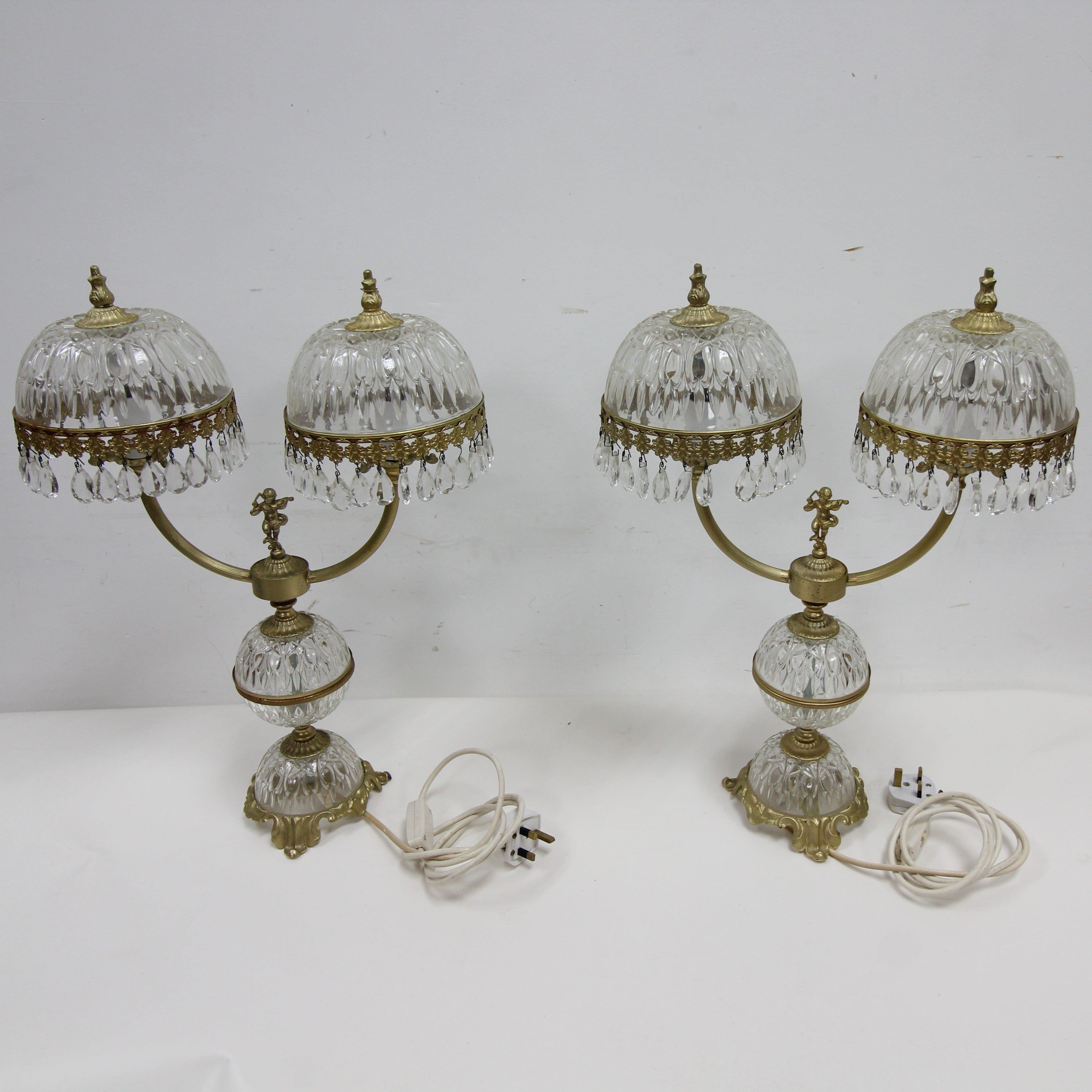 Elegant Italian Style Crystal & Cherub Table Lamp