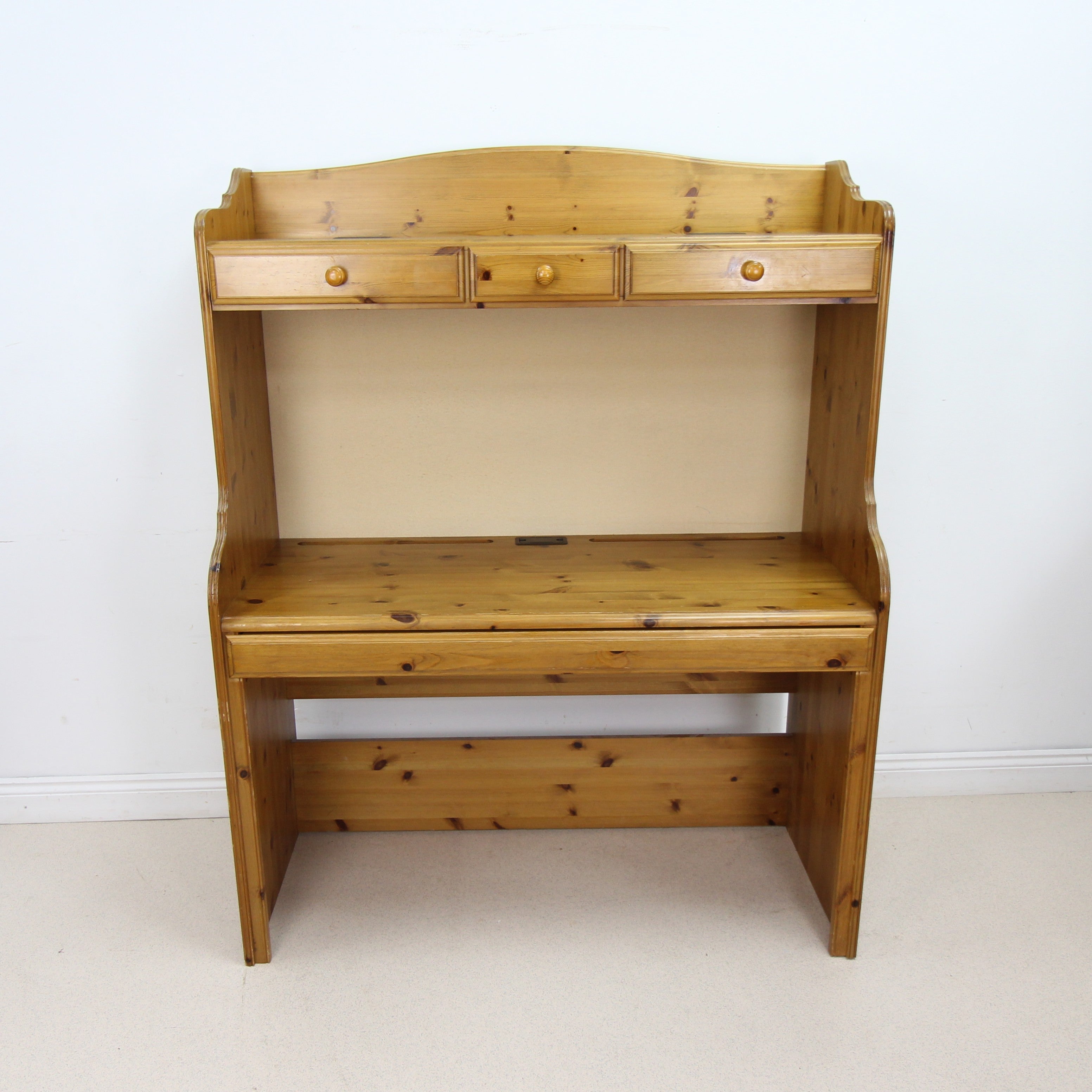 Ducal Pine Computer Desk / Work Station