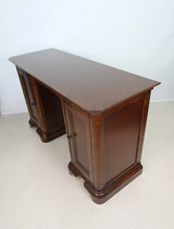 A Contemporary Cherry Veneer Dressing Table