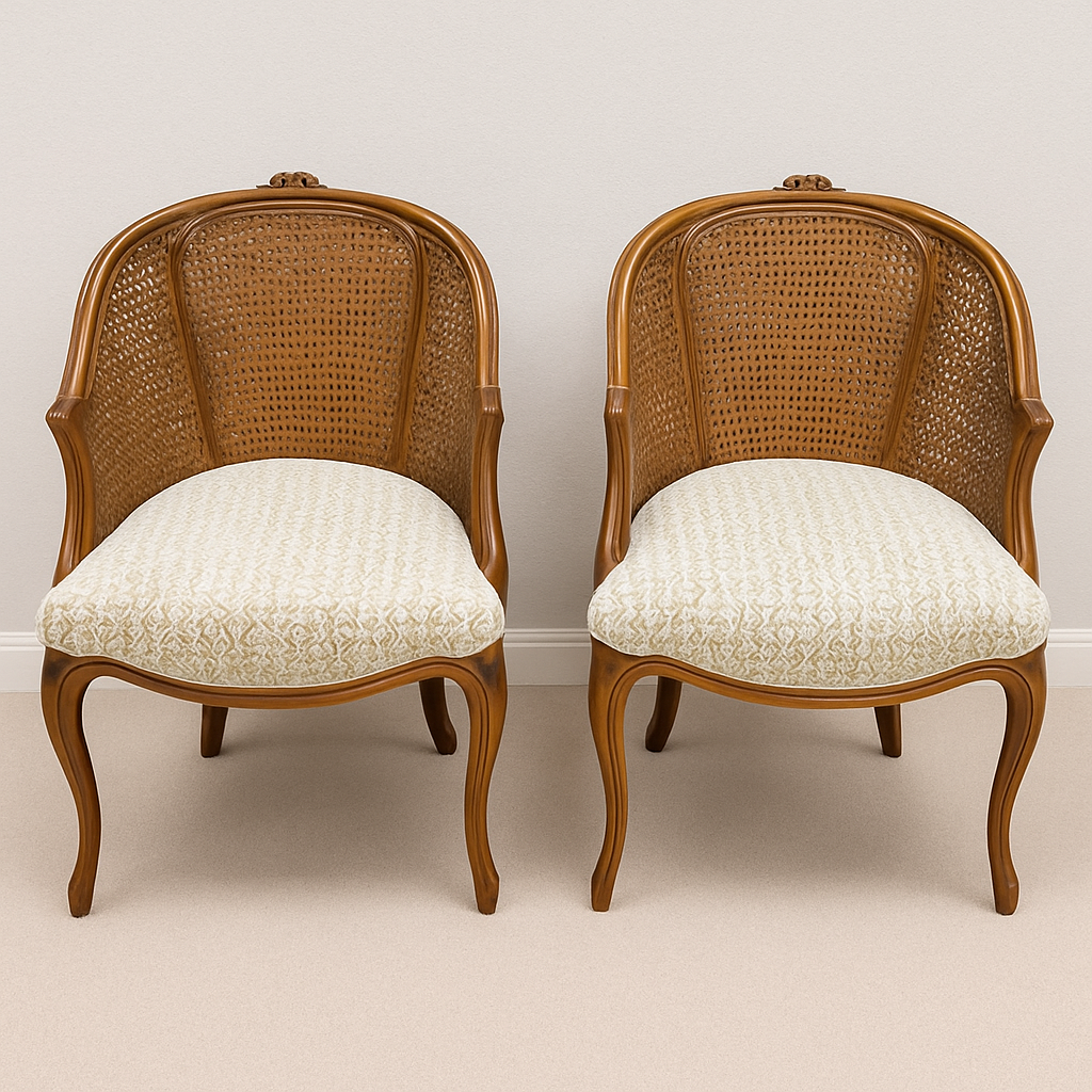 Chairs & Seating